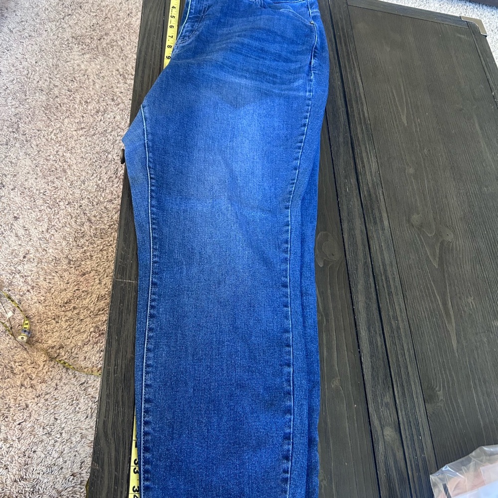 Lane Bryant Medium Blue Cropped Jeans - Picture 5 of 7